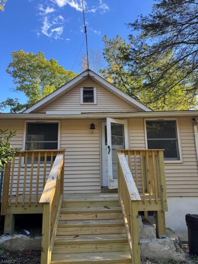 5 Banker Rd