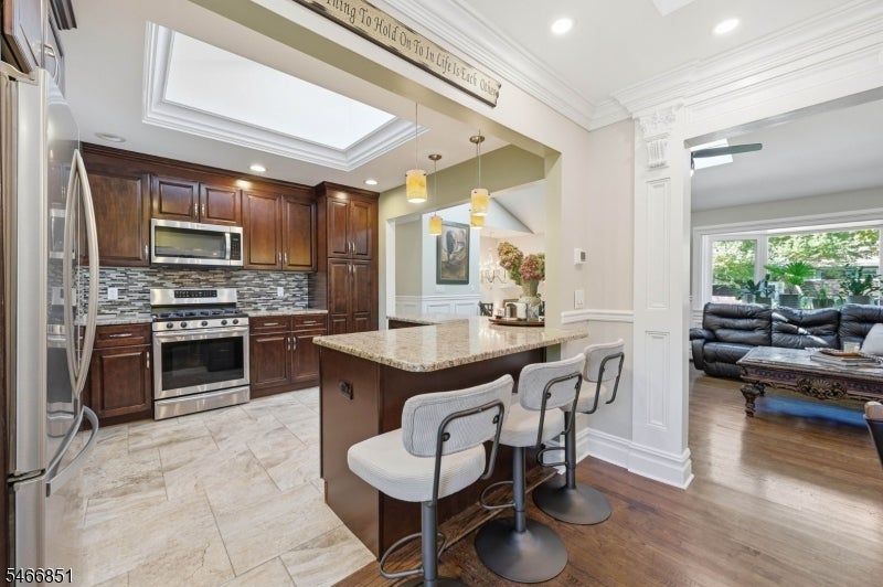 9 Ponderosa Pl