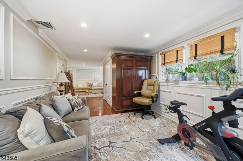 9 Ponderosa Pl