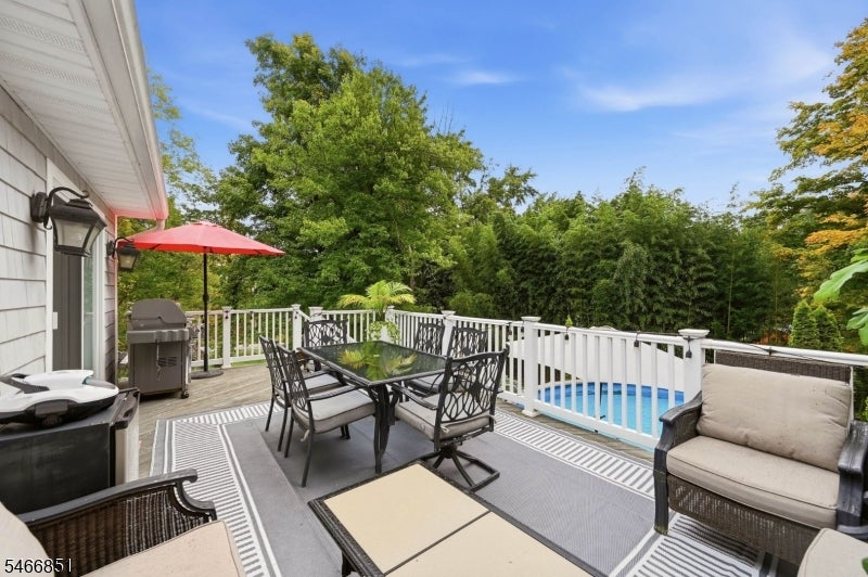 9 Ponderosa Pl