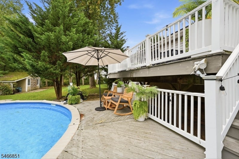 9 Ponderosa Pl