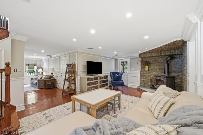 9 Ponderosa Pl