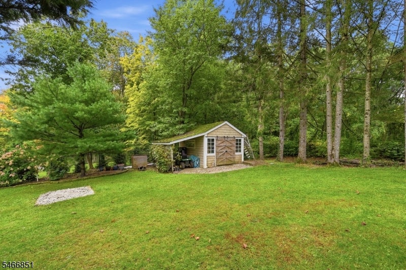 9 Ponderosa Pl