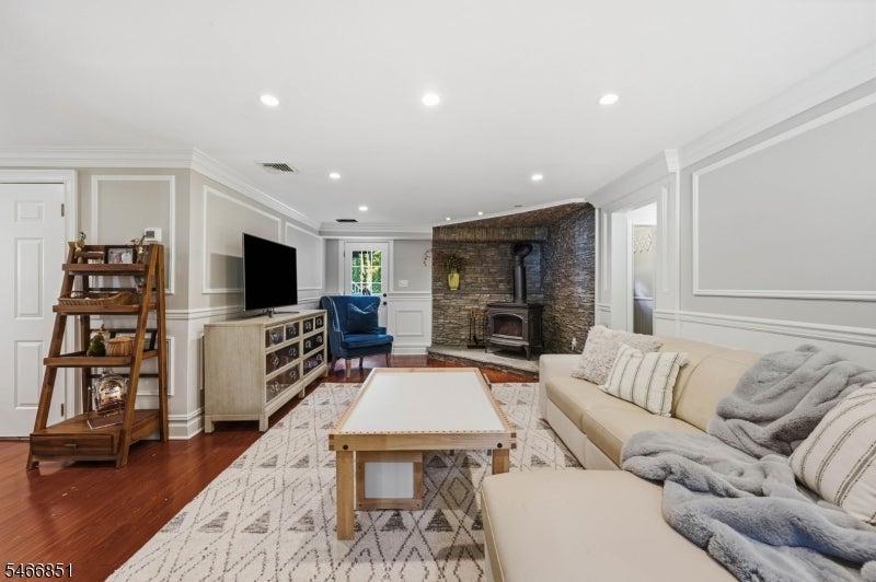 9 Ponderosa Pl