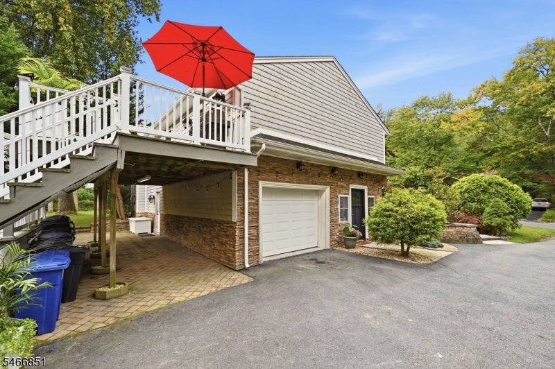 9 Ponderosa Pl