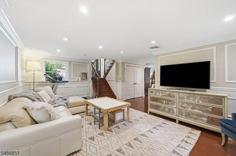 9 Ponderosa Pl