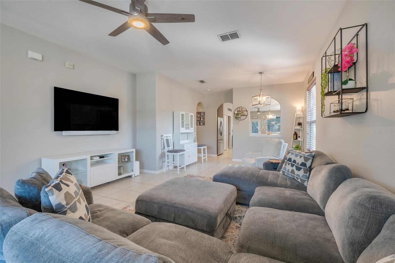 880 SUMMER OAKS RD