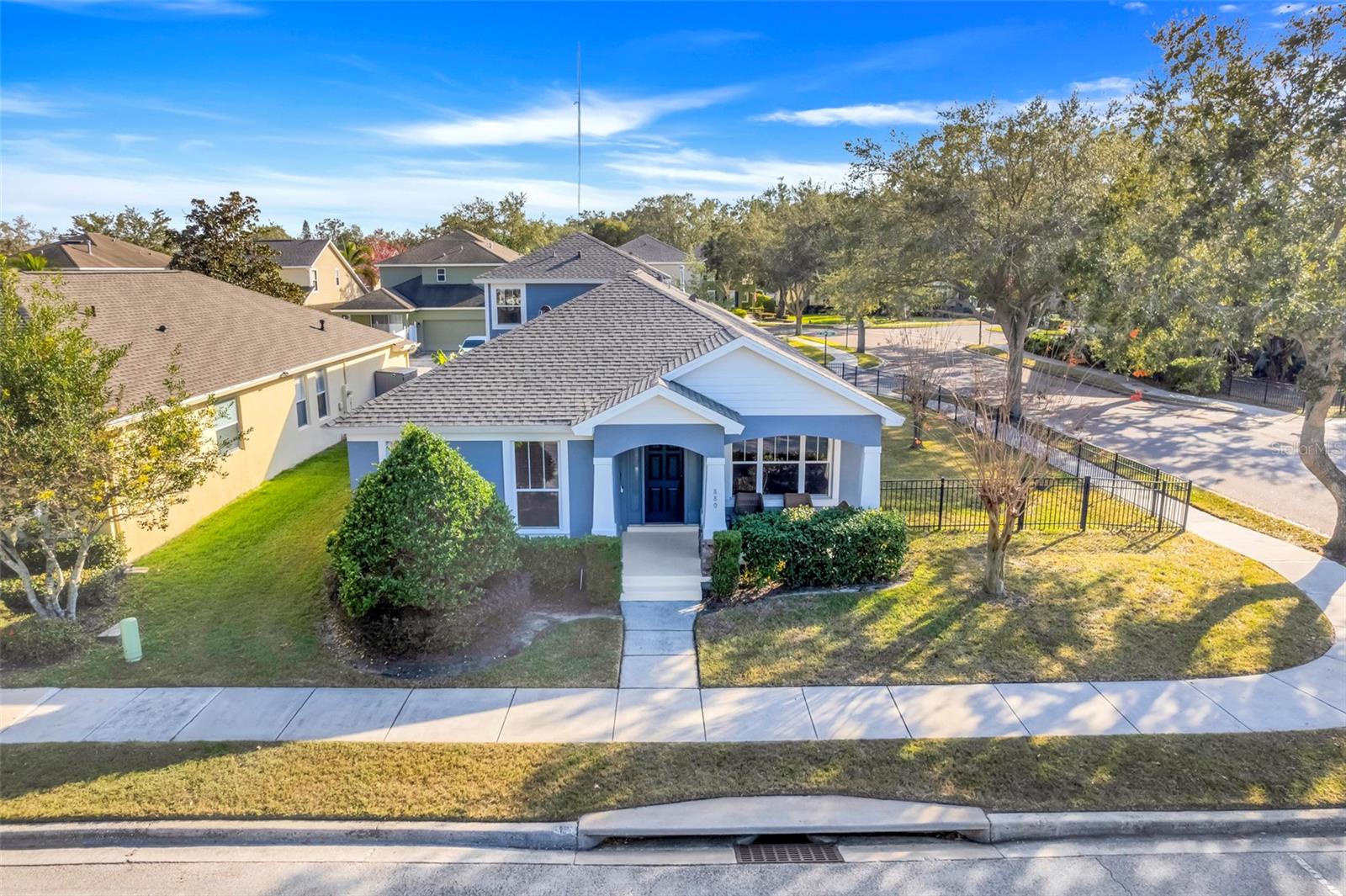 880 SUMMER OAKS RD