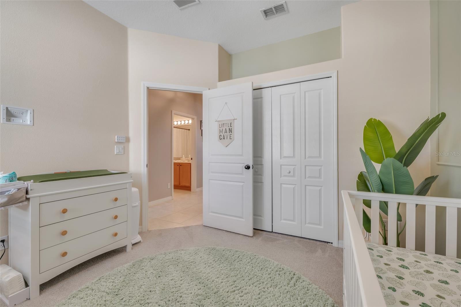 880 SUMMER OAKS RD