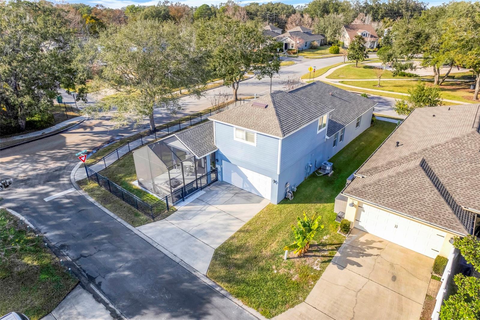 880 SUMMER OAKS RD