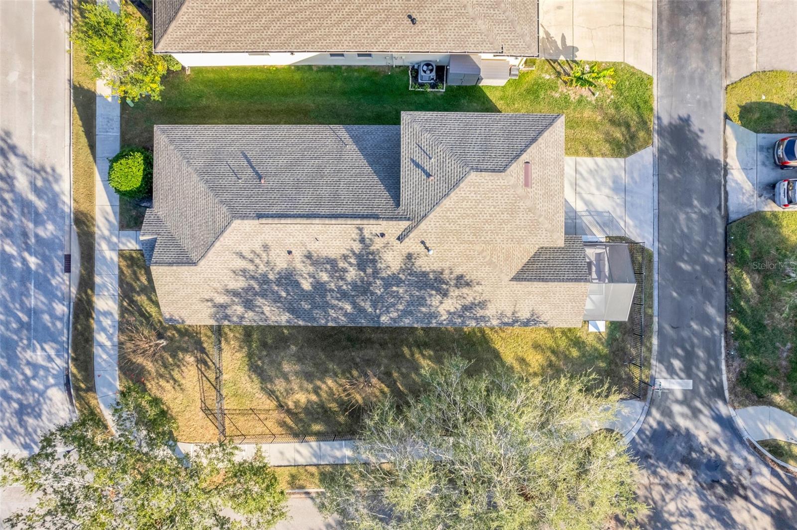 880 SUMMER OAKS RD