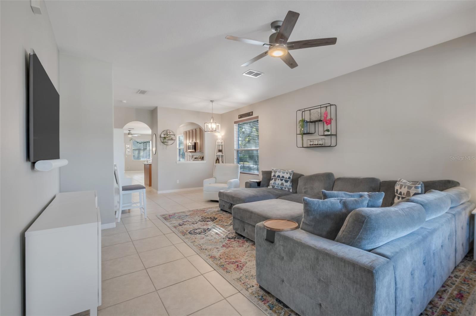 880 SUMMER OAKS RD