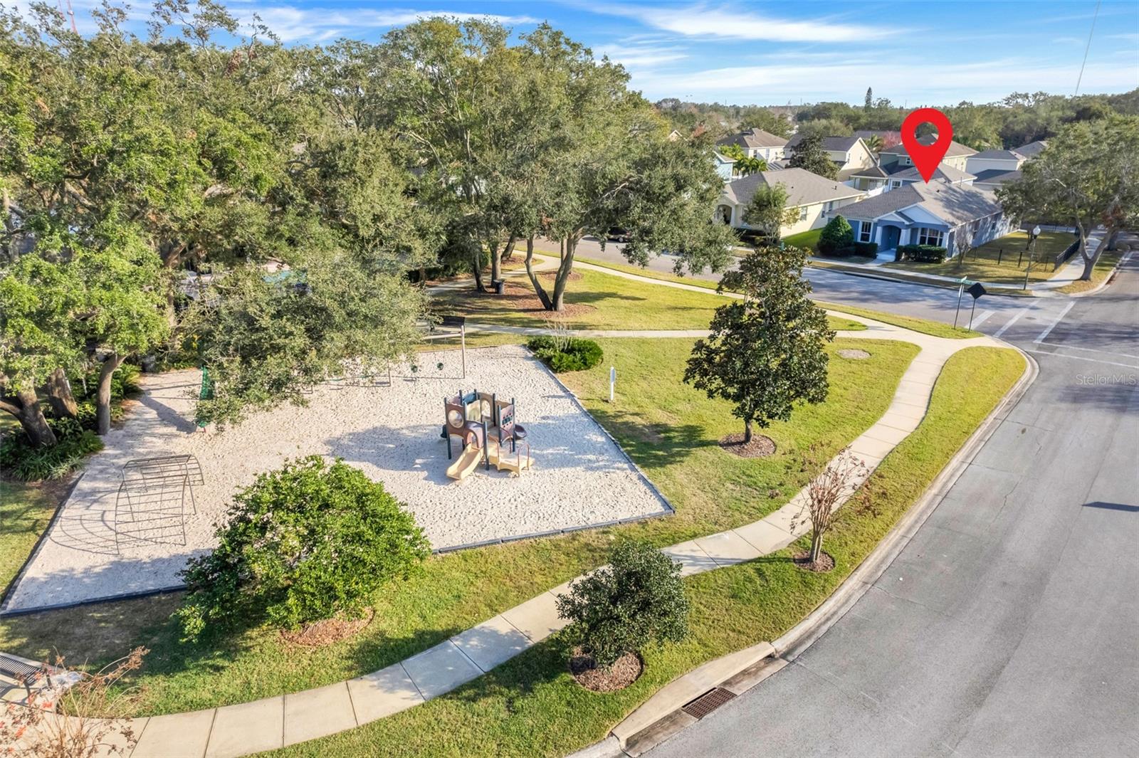 880 SUMMER OAKS RD