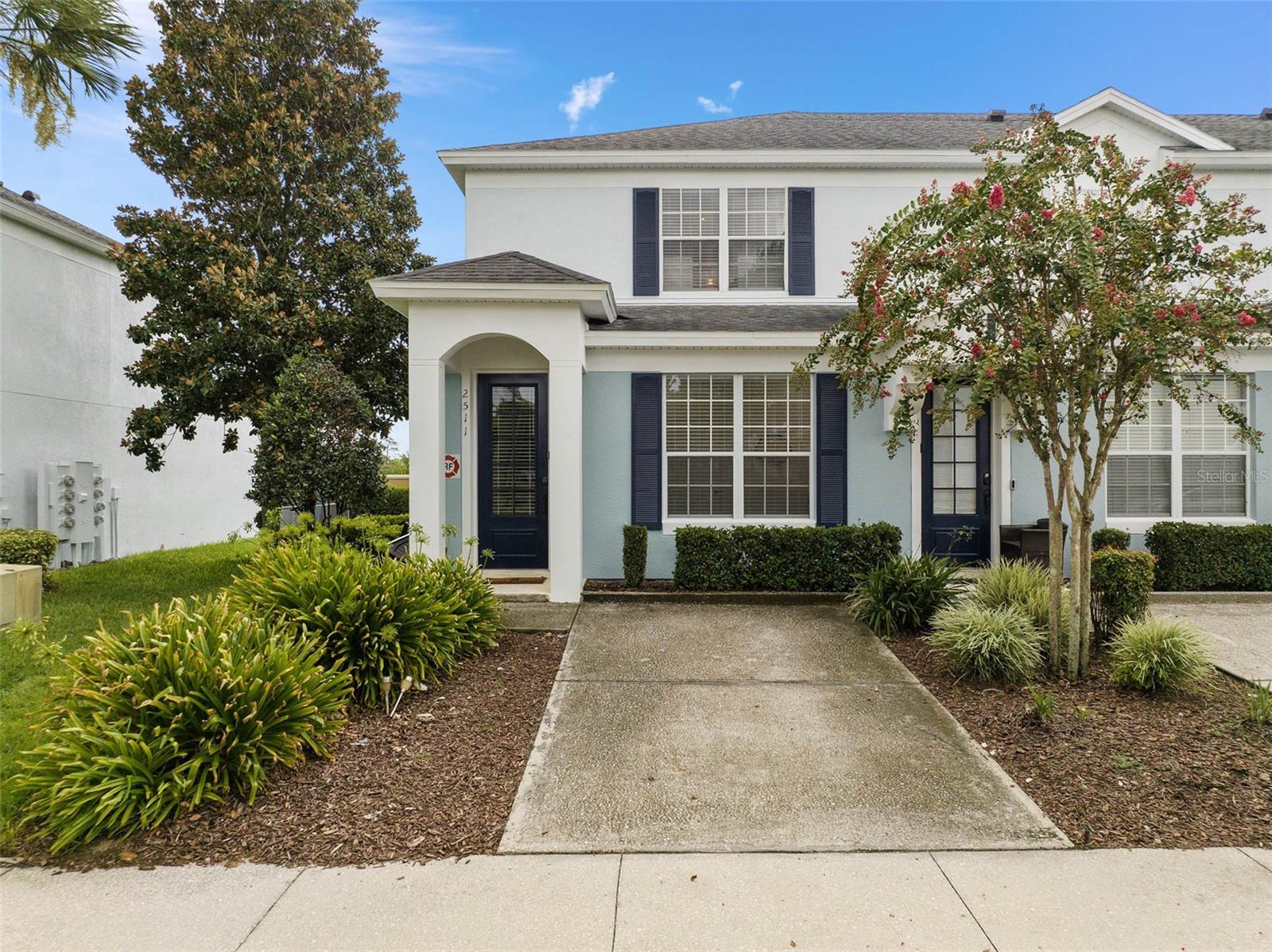 2511 MANESHAW LN