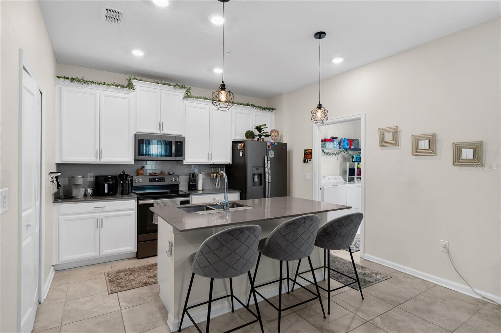 3105 AQUA VIRGO LOOP