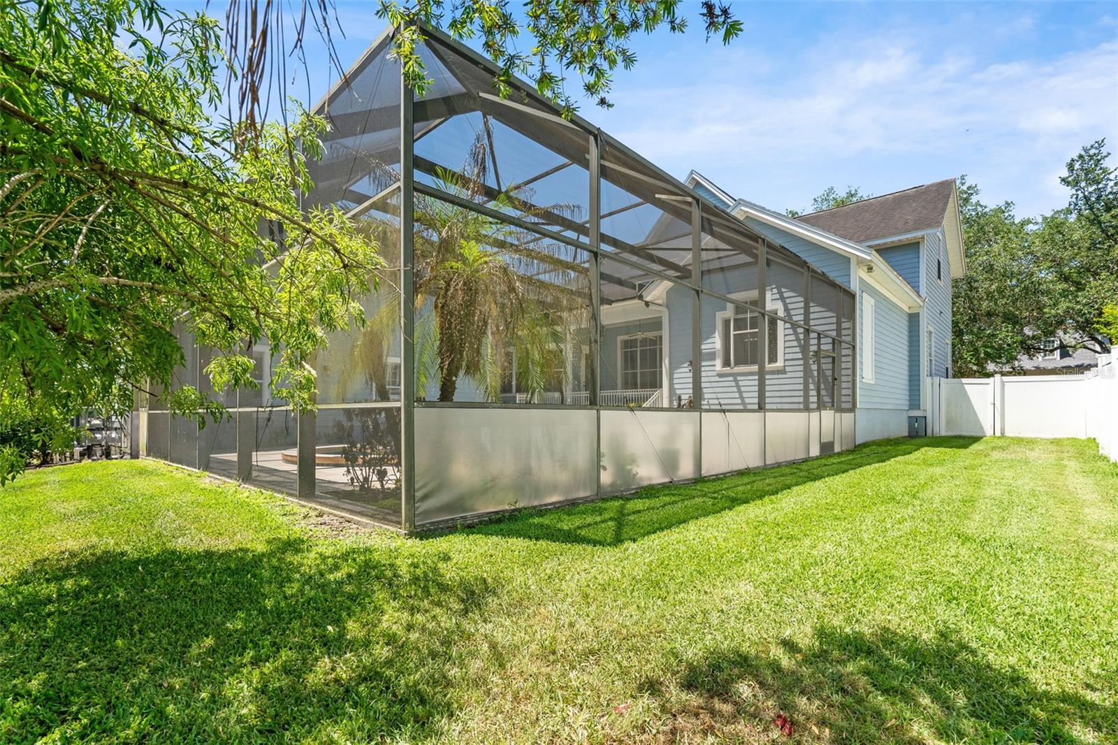 907 WESTPARK DR