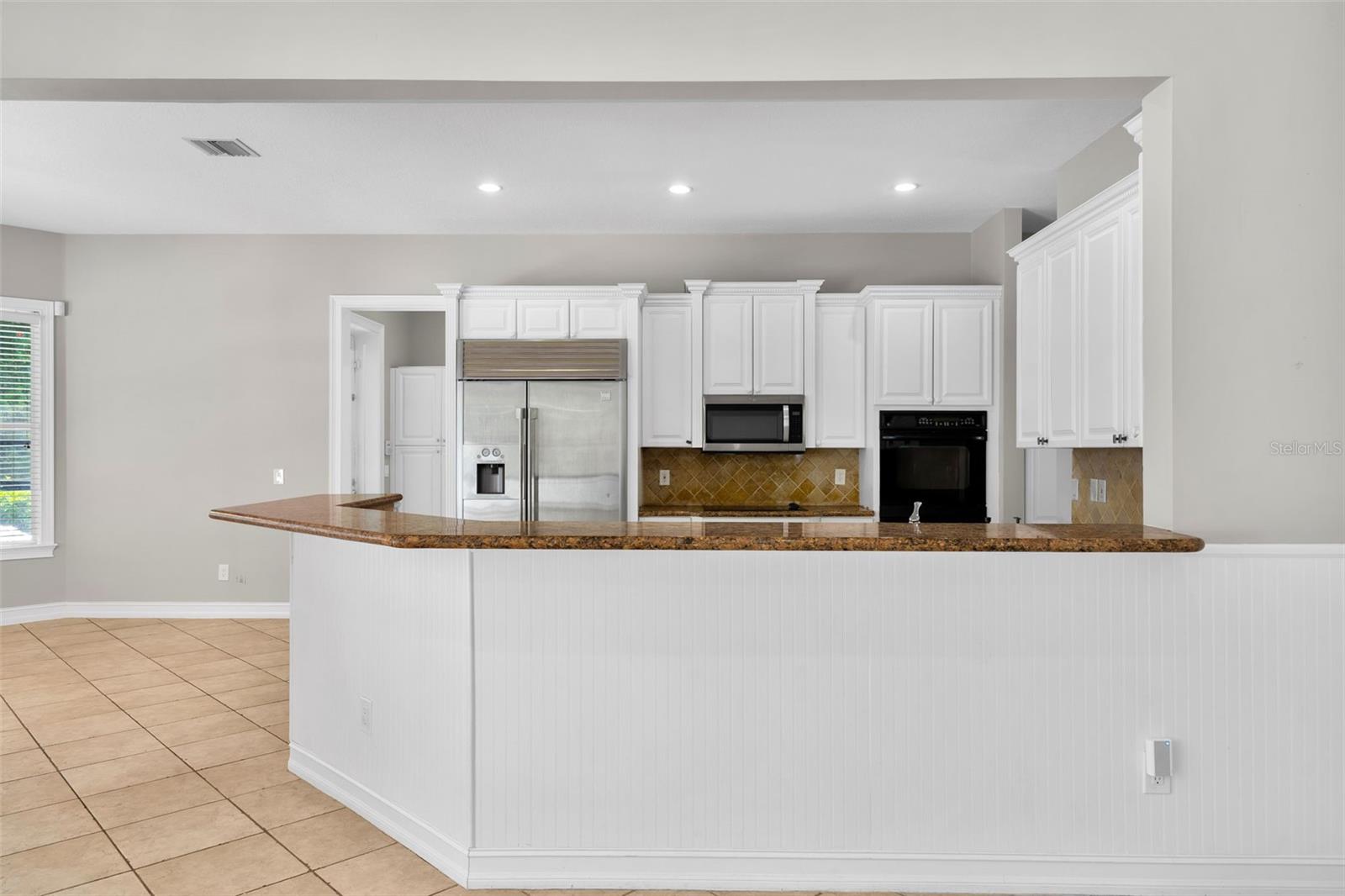 907 WESTPARK DR