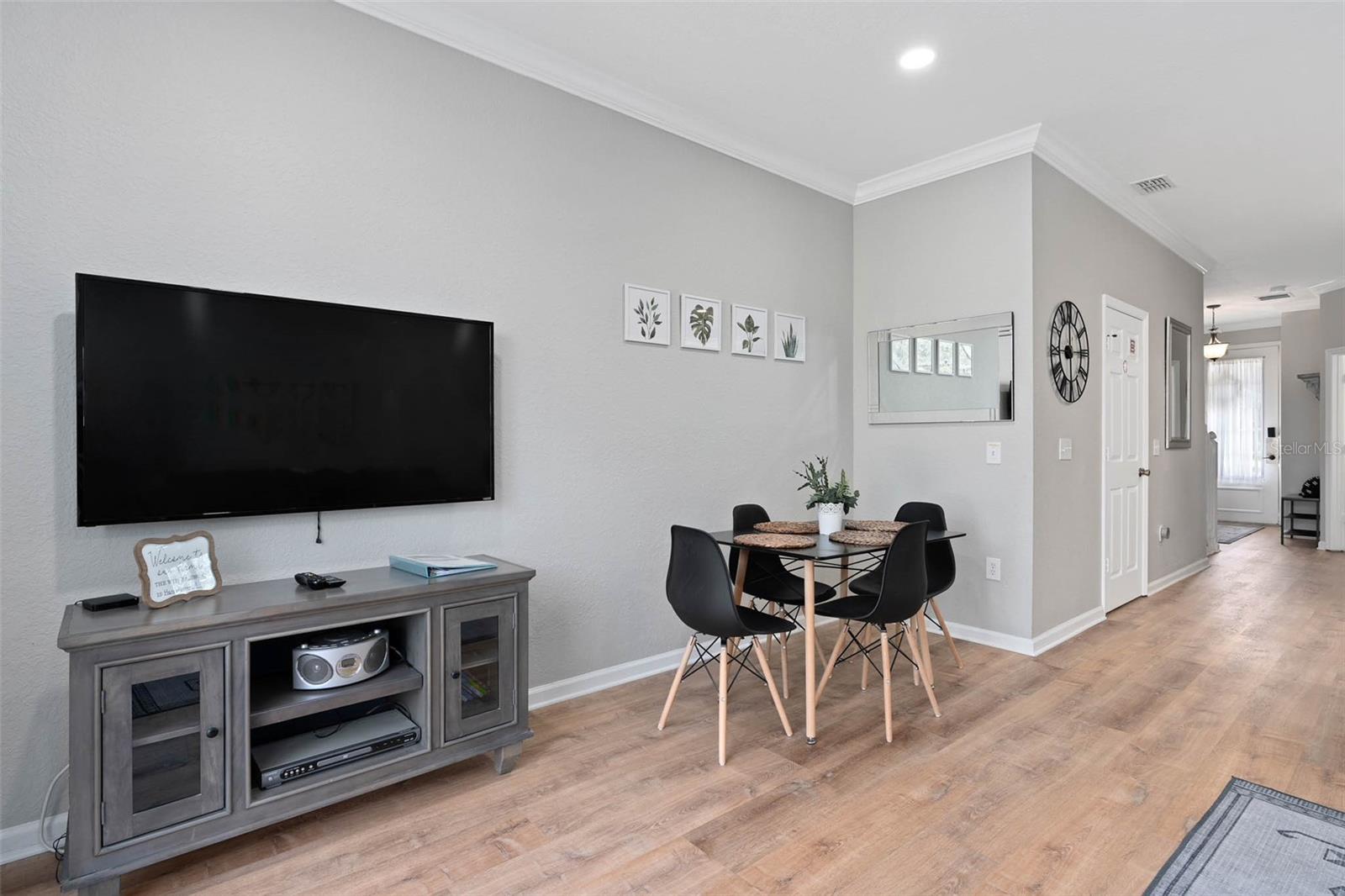 7667 OTTERSPOOL ST
