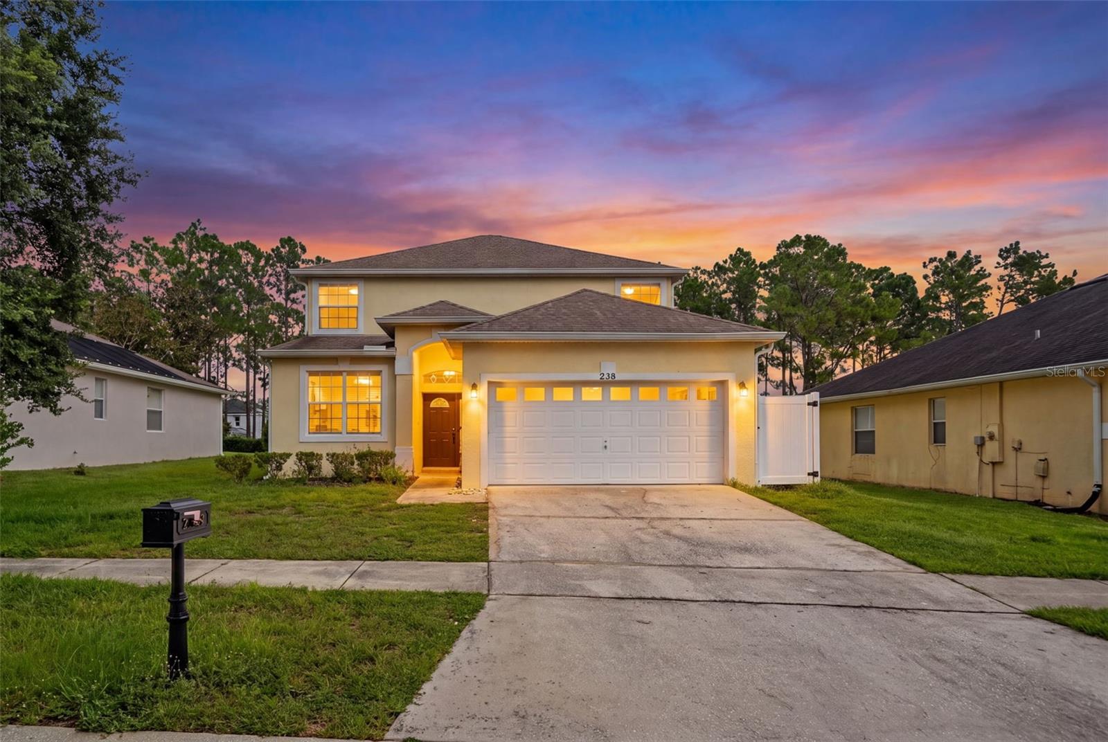 238 N HAMPTON DR
