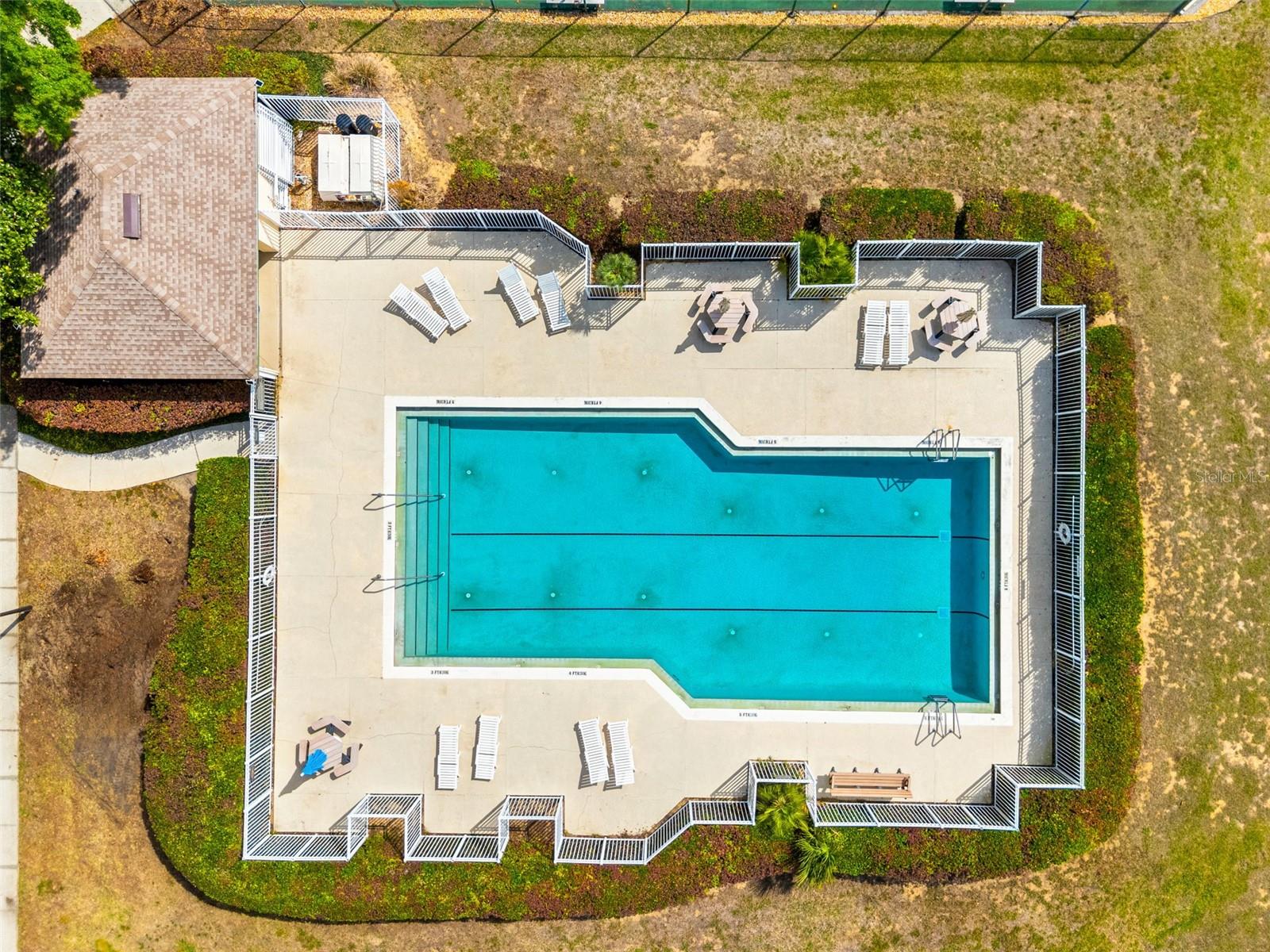 238 N HAMPTON DR