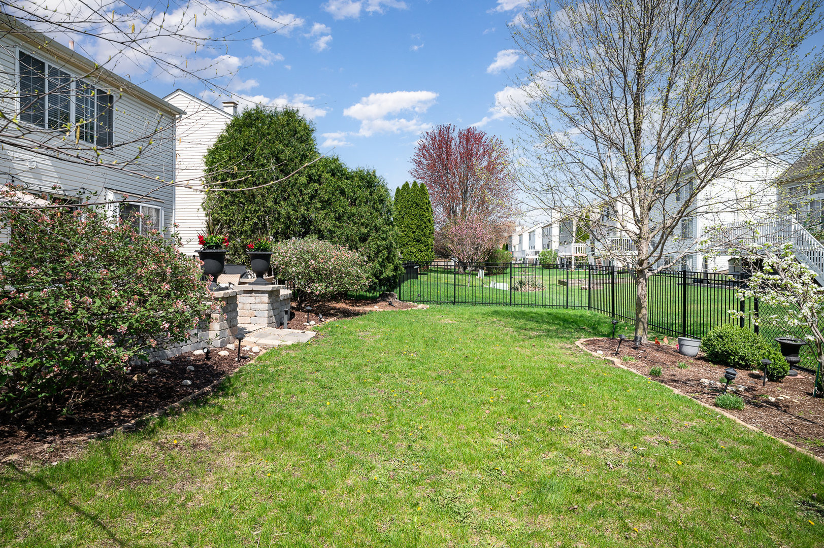553 Ivory Lane