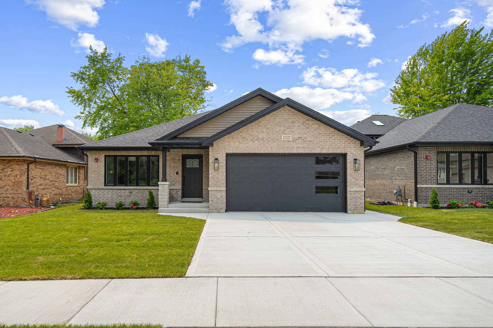 11122 Leamington Avenue S