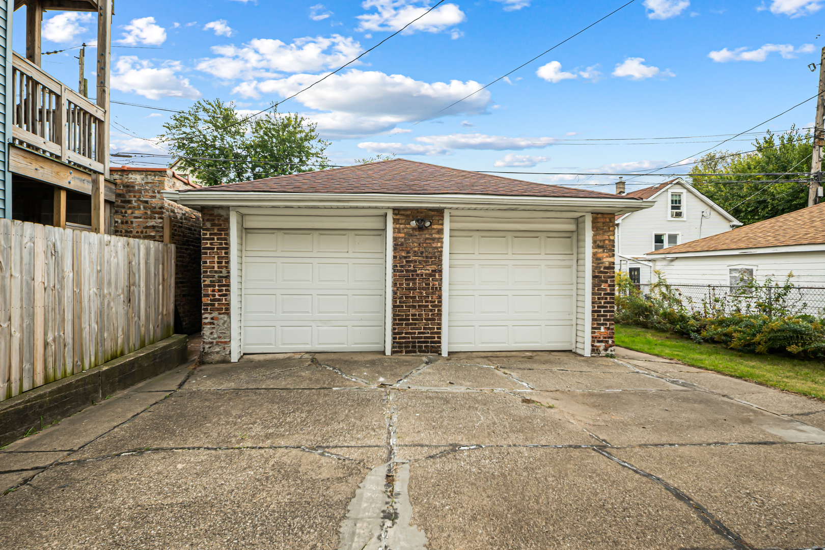 8638 S Escanaba Avenue