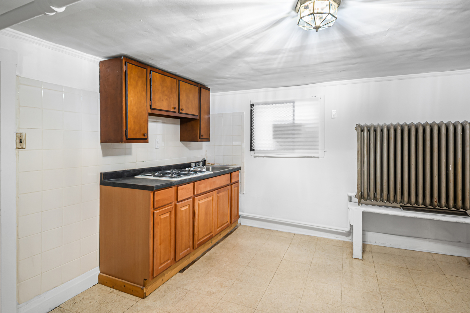 8638 S Escanaba Avenue