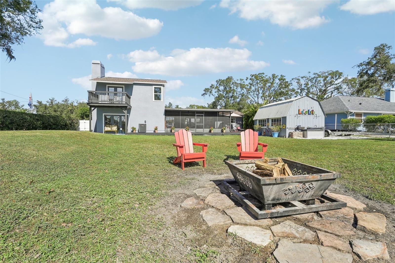 423 E COUNTY LINE RD