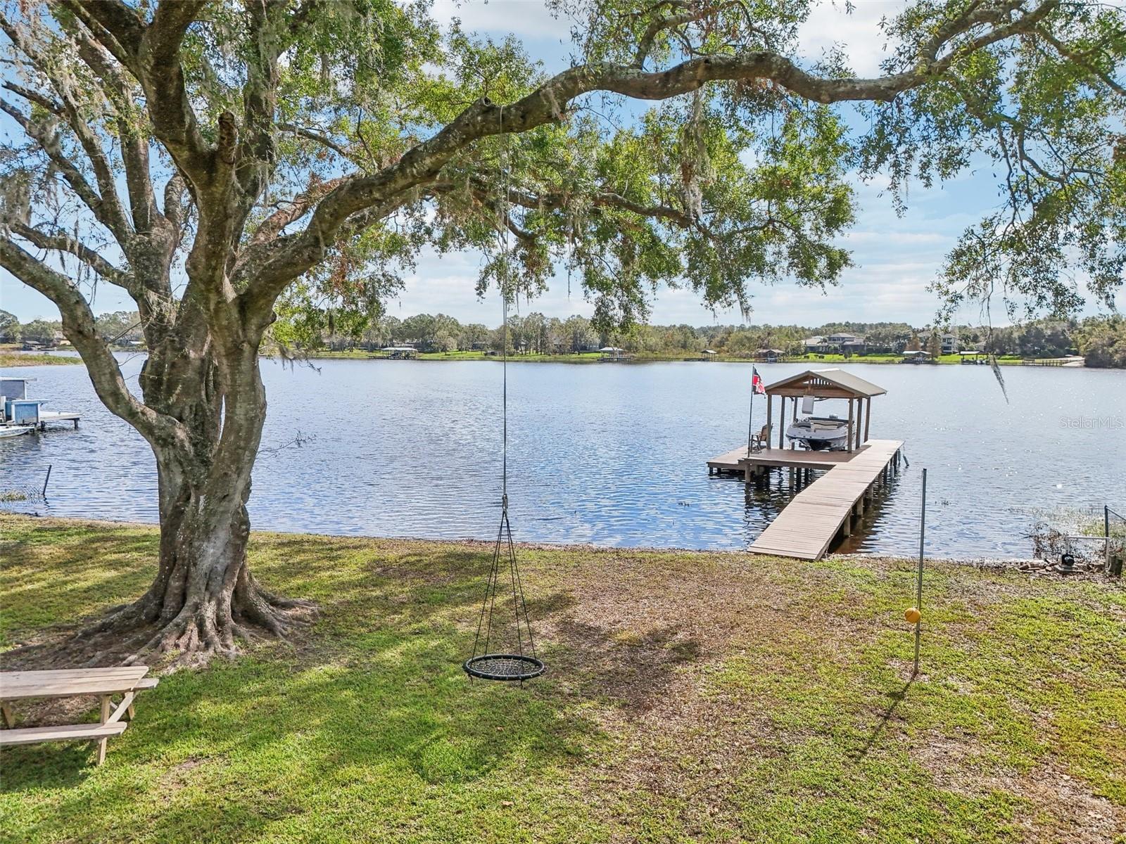 423 E COUNTY LINE RD