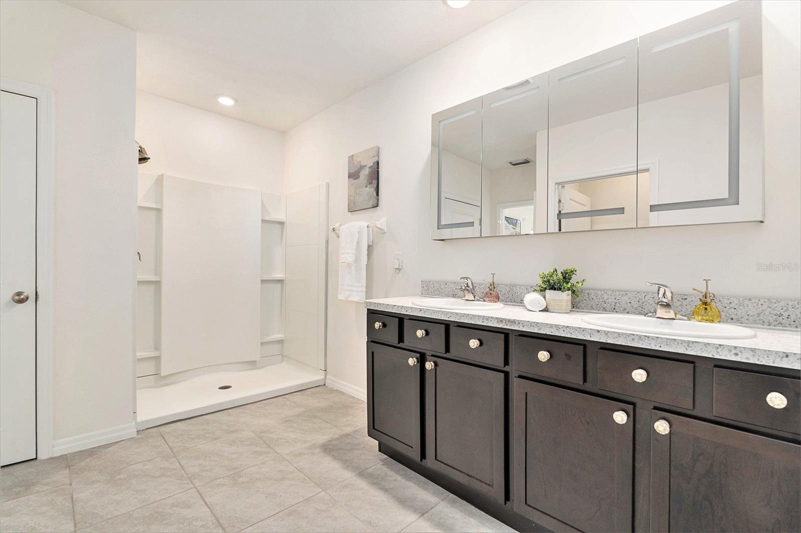 10506 PENNY GALE LOOP