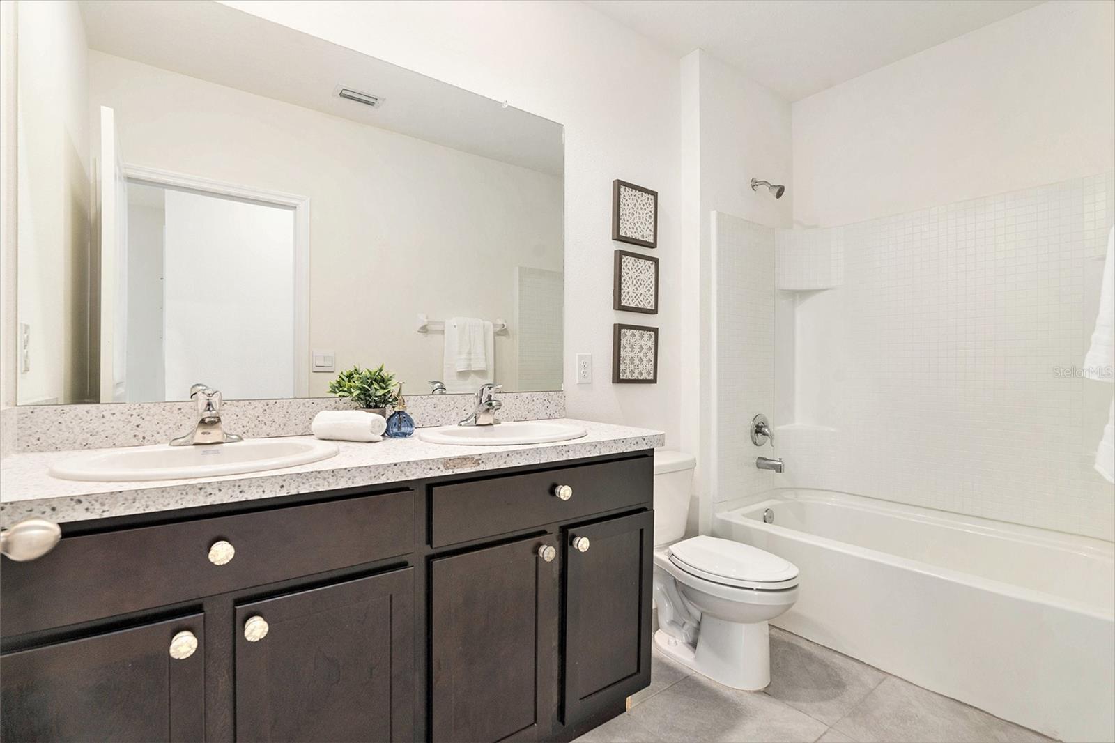 10506 PENNY GALE LOOP