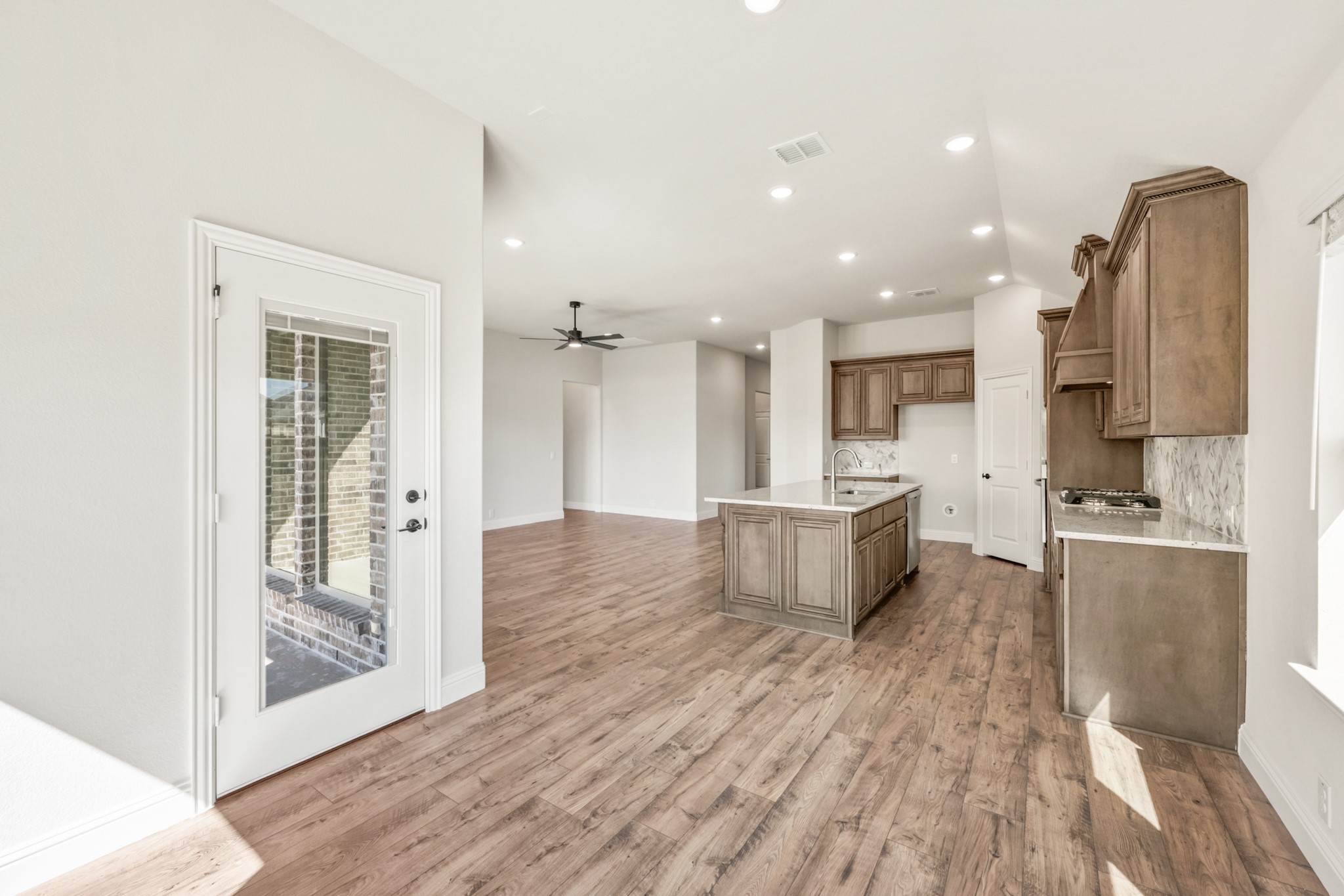 9517 Ocelot Court
