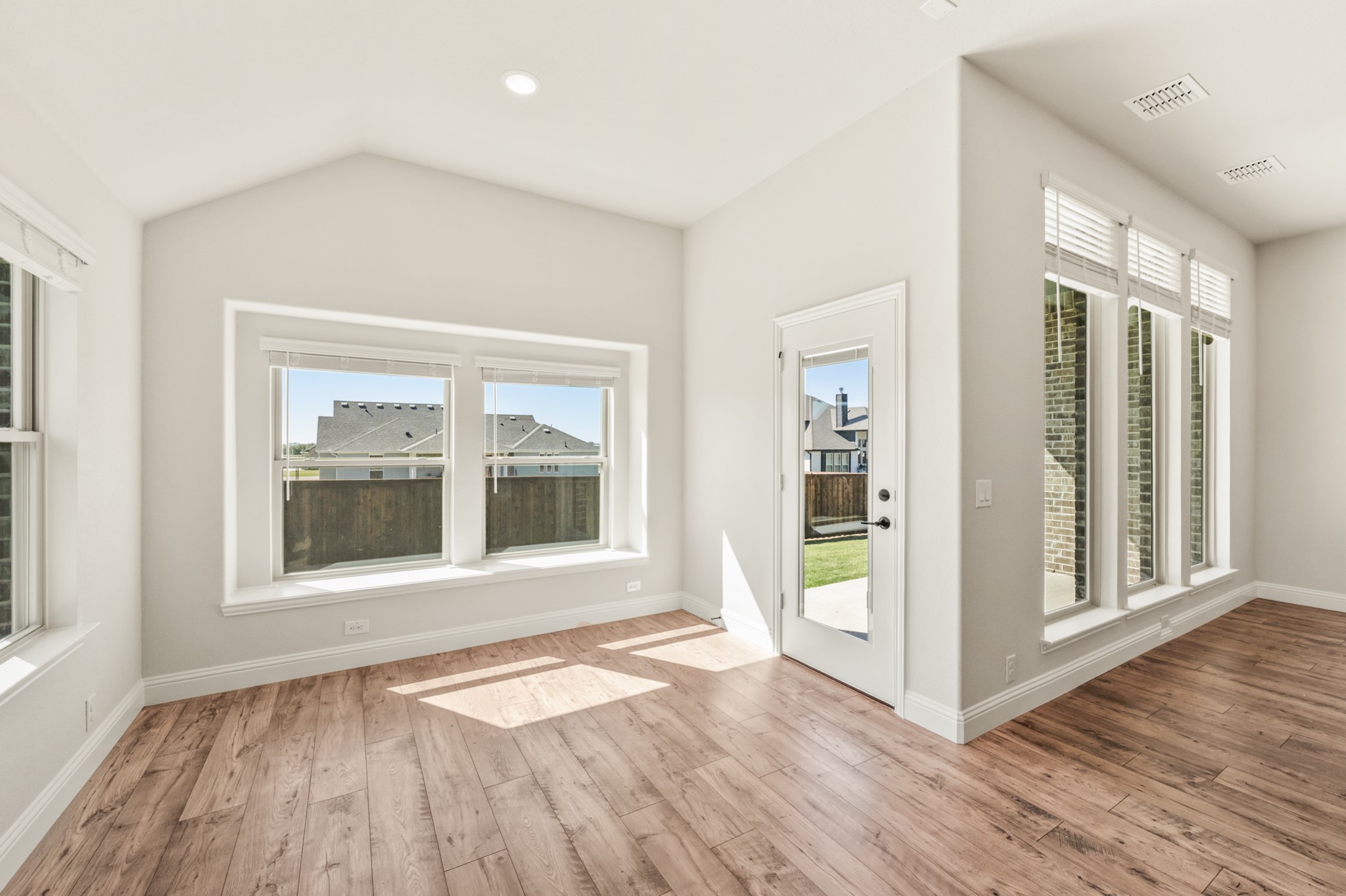 9517 Ocelot Court