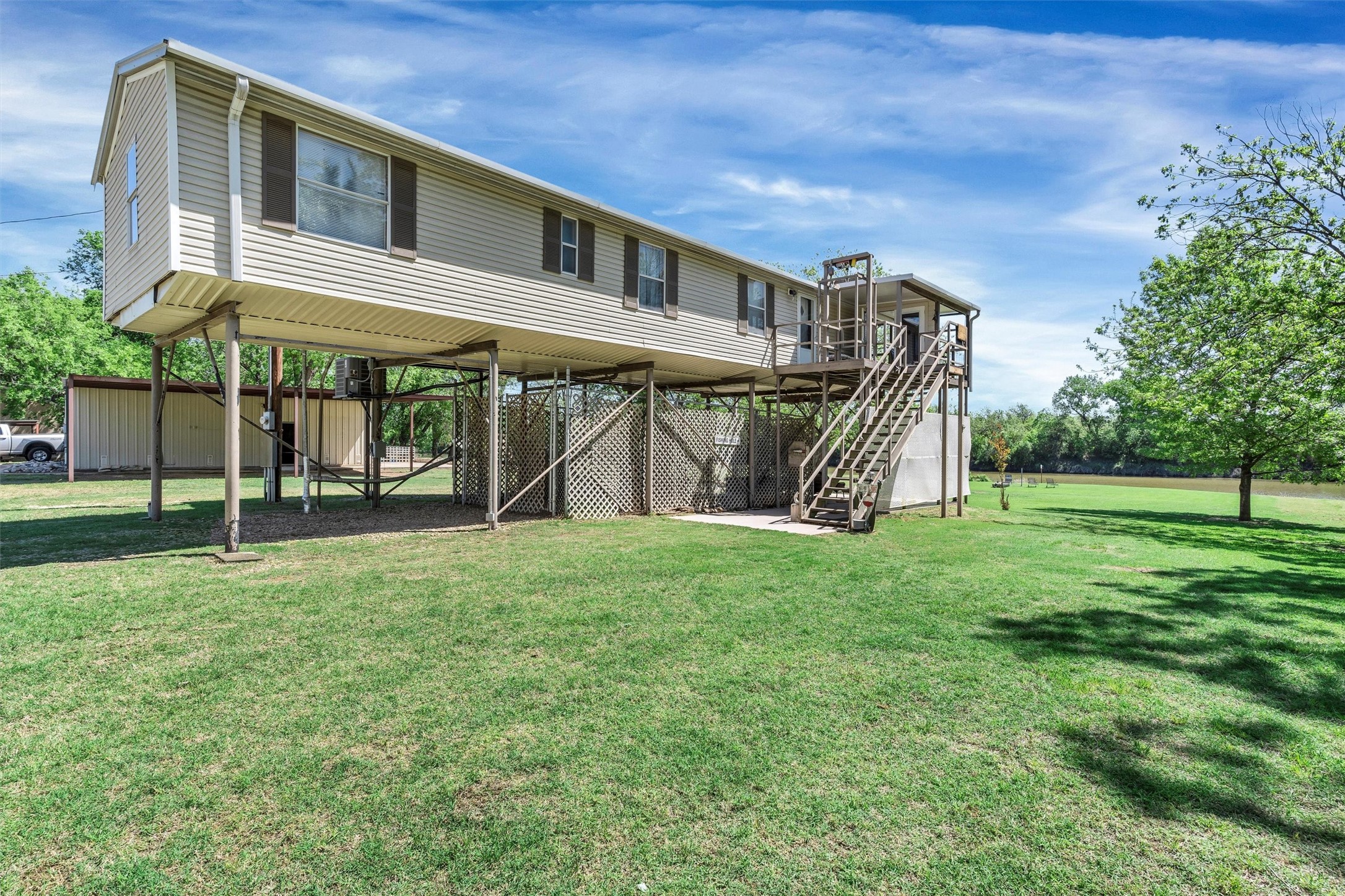 7093 Horseshoe Bend Trail