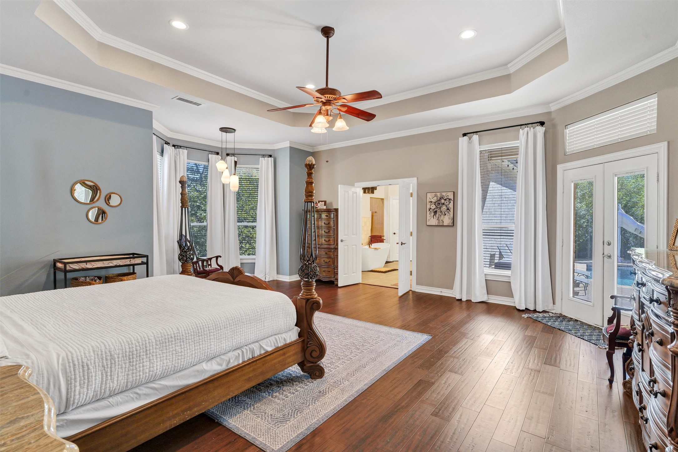 3404 Oak Leaf Drive