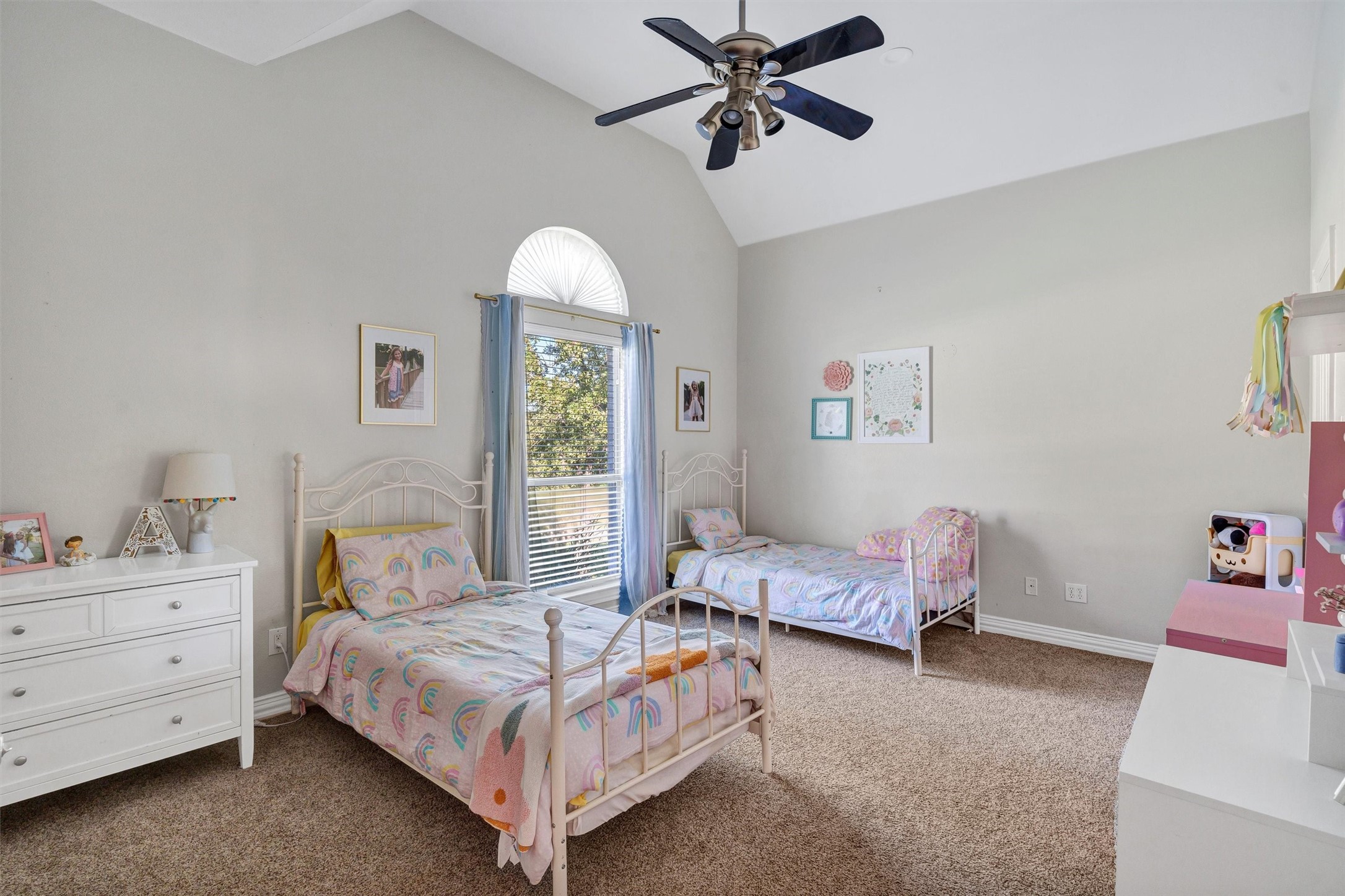 3404 Oak Leaf Drive
