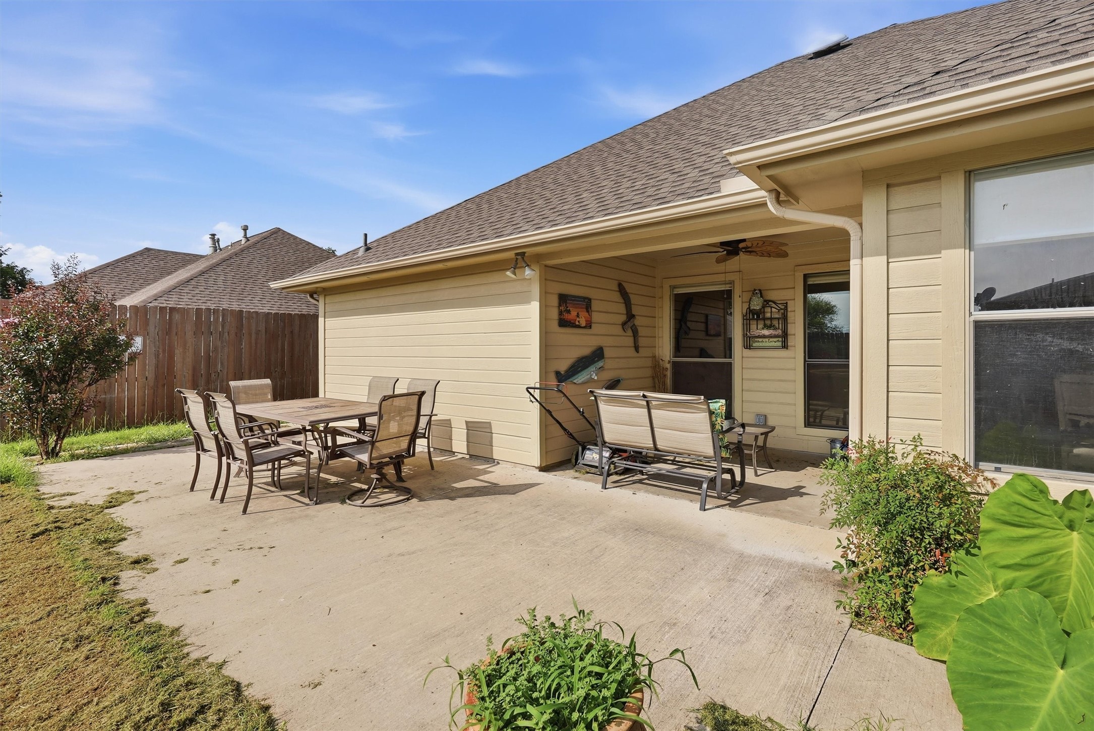708 Hillcrest Drive