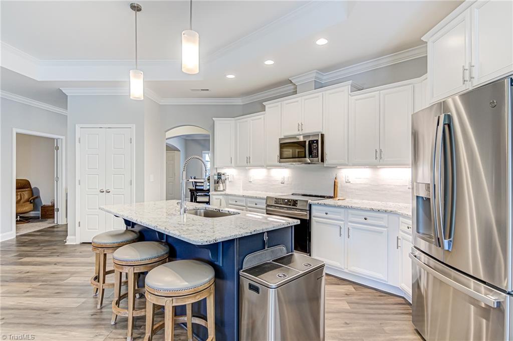 3760 Echo Forest Trail