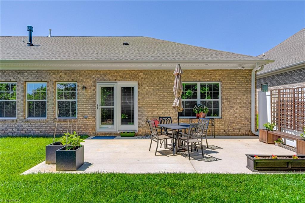 3760 Echo Forest Trail