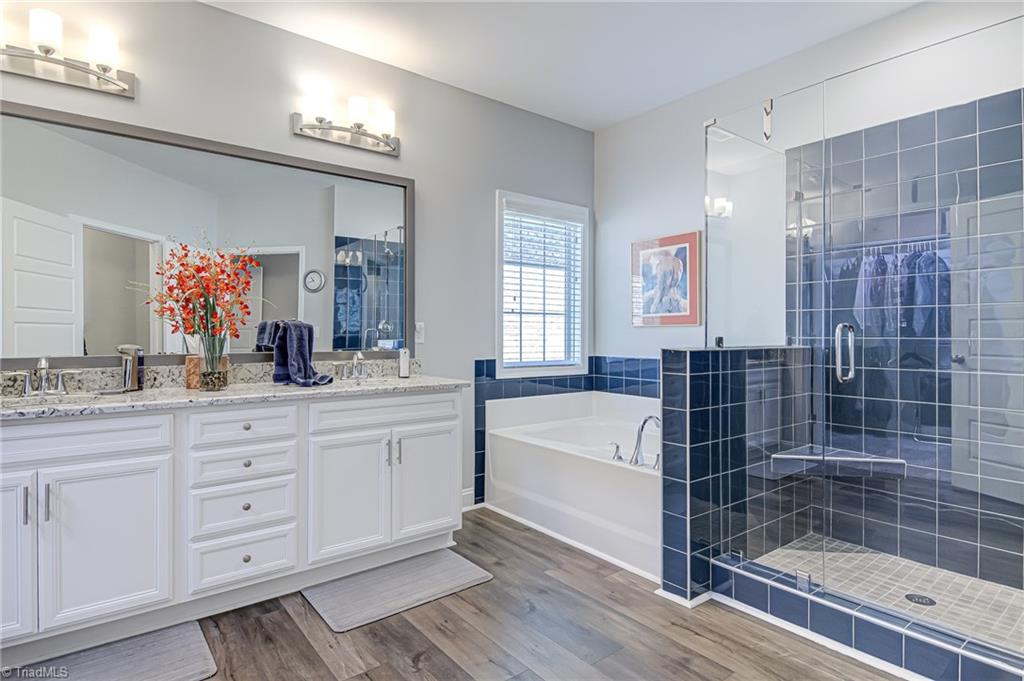3760 Echo Forest Trail