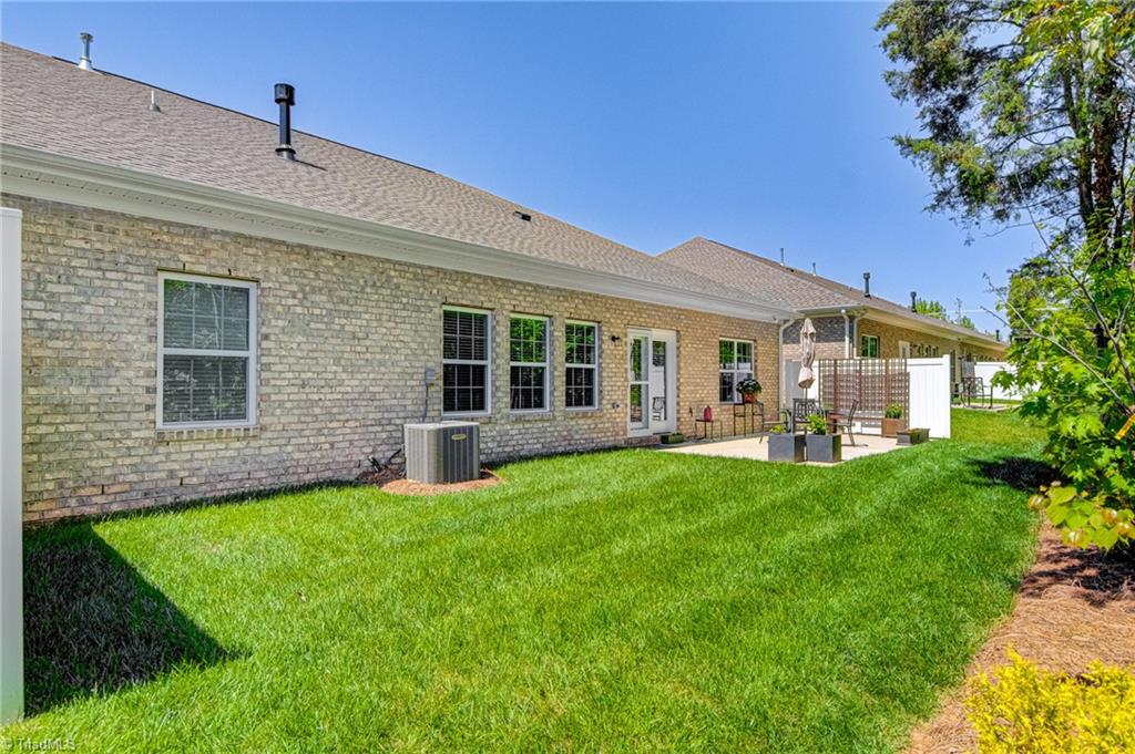 3760 Echo Forest Trail