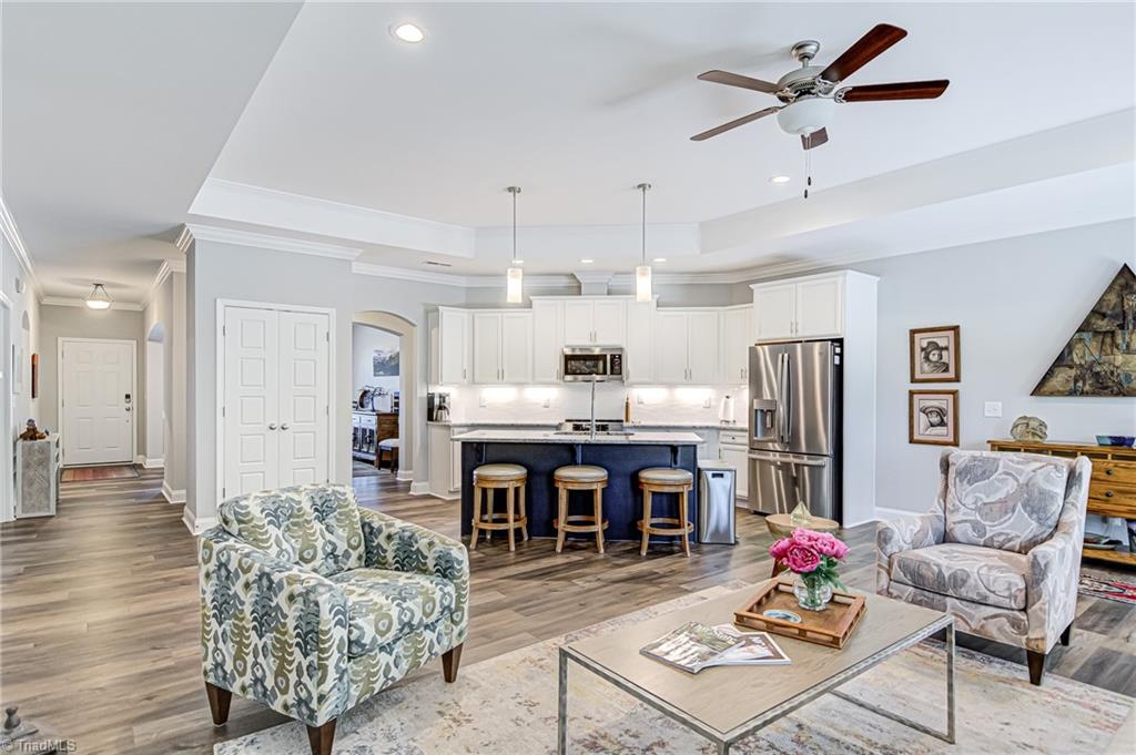 3760 Echo Forest Trail