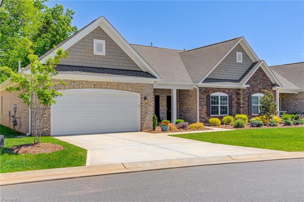 3760 Echo Forest Trail