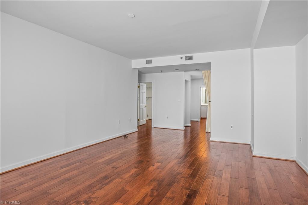 317 High Avenue # 14B