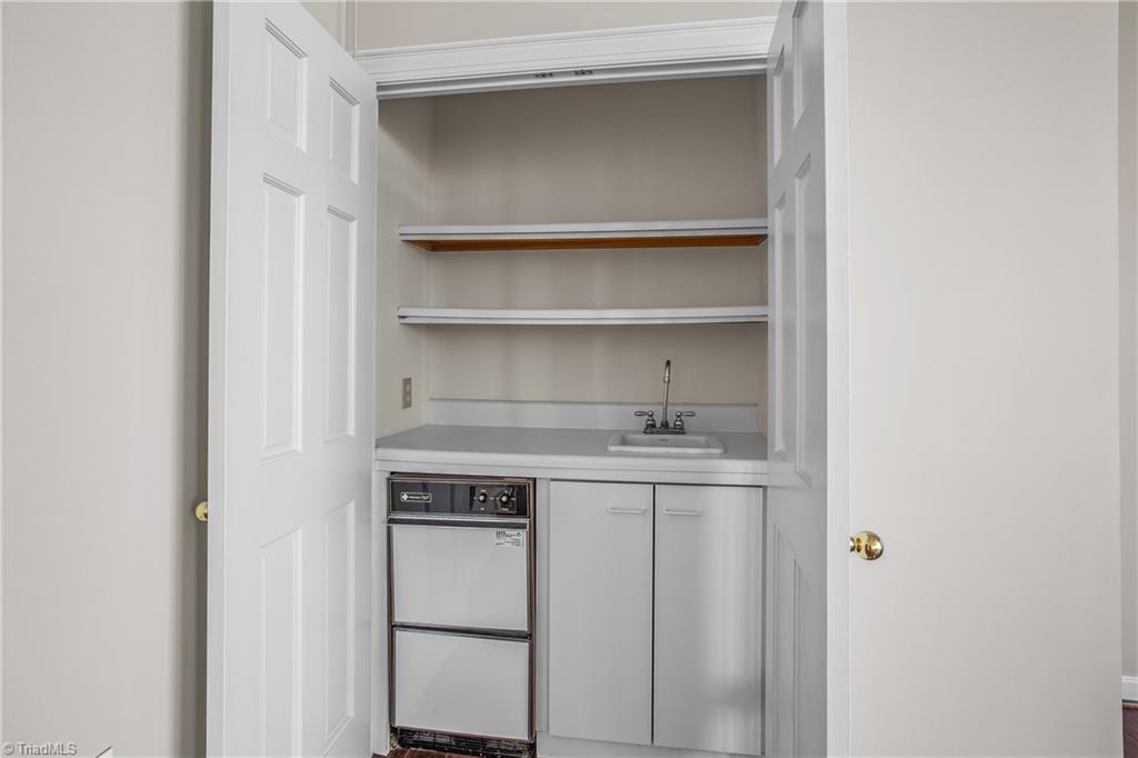 317 High Avenue # 14B