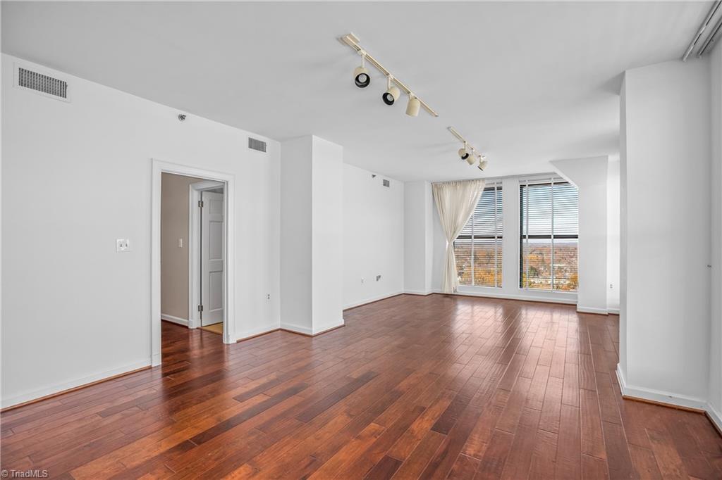 317 High Avenue # 14B