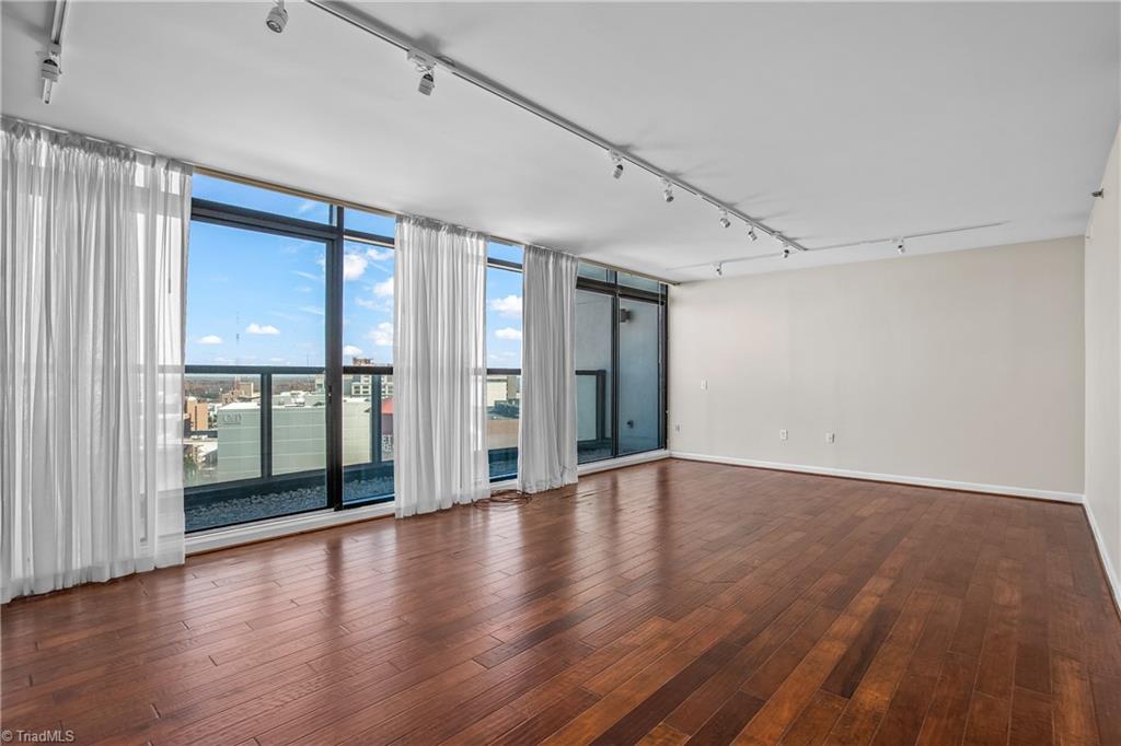 317 High Avenue # 14B