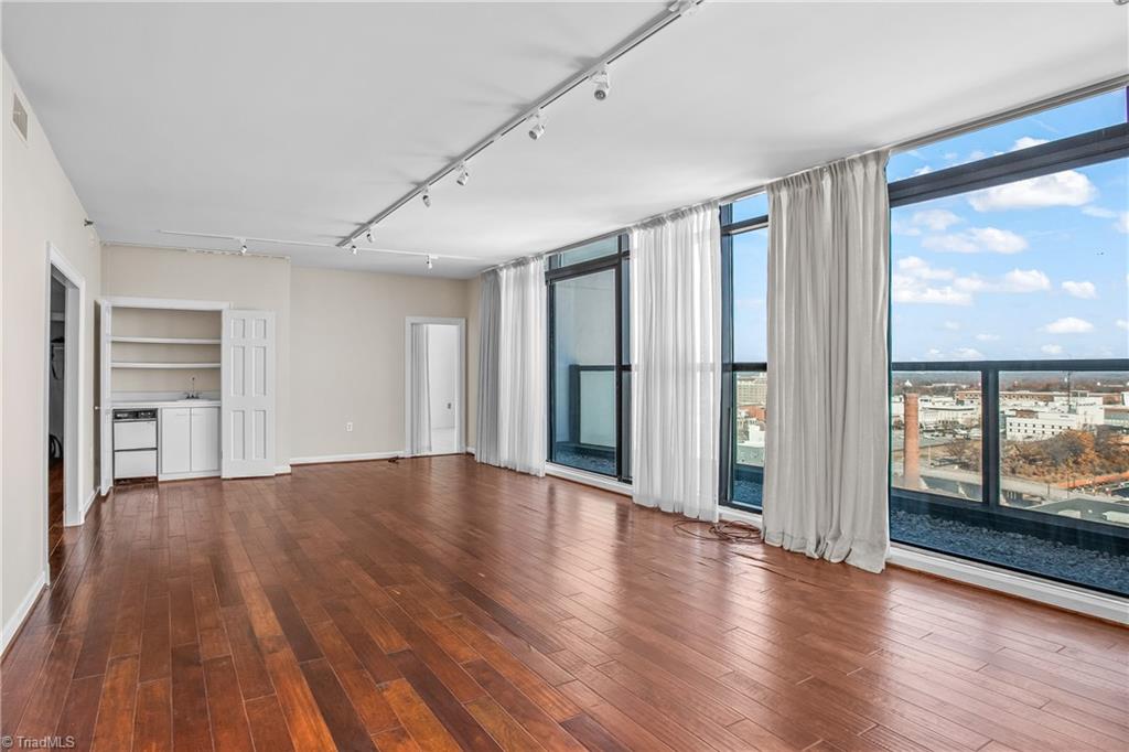 317 High Avenue # 14B