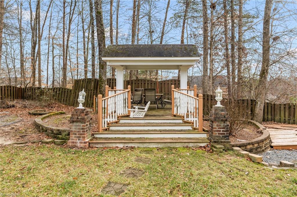 5200 Lager Court, McLeansville